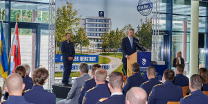 Beitragsbild des Blogbeitrags Wiener Neustadt: Nehammer gratulierte neuen BMI-Führungskräften