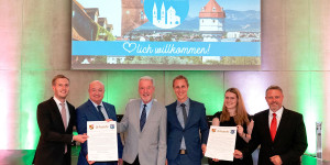 Beitragsbild des Blogbeitrags „Monheim-Woche“ – Wiener Neustadt feiert Städtepartnerschaft 
