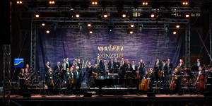 Beitragsbild des Blogbeitrags 1.000 BesucherInnen beim „Konzert für Wiener Neustadt“ 