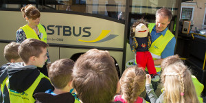 Beitragsbild des Blogbeitrags Aktion „Meine Busschule“ zu Gast in Pernitz und Hohe Wand