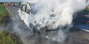 Beitragsbild des Blogbeitrags Pkw-Vollbrand auf der Südautobahn