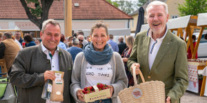 Beitragsbild des Blogbeitrags „Kleiner Genussmarkt“ aus Lanzenkirchen gastiert am Hauptplatz