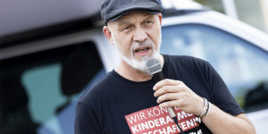 Beitragsbild des Blogbeitrags Volkshilfe-Tour gegen Kinderarmut macht in Wr. Neustadt Station