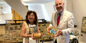 Beitragsbild des Blogbeitrags Wiener Neustadt: Bürgermeister Schneeberger besuchte Mathe-Museum