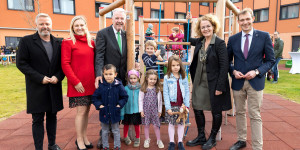 Beitragsbild des Blogbeitrags Wiener Neustadt: Neuer Kindergarten im Ungarviertel feierlich eröffnet 
