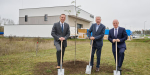 Beitragsbild des Blogbeitrags Wirtschaftspark Föhrenwald wird zum „ÖkoWirtschaftspark“