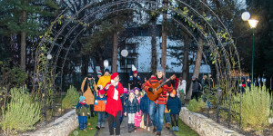 Beitragsbild des Blogbeitrags Der 3. Advent brachte Ponyreiten und Lebkuchenbacken