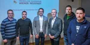 Beitragsbild des Blogbeitrags Wiener Neustadt: Aus- und Umbaupläne für die Freiwillige Feuerwehr präsentiert