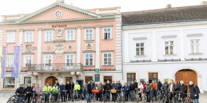 Beitragsbild des Blogbeitrags “MitarbeiterInnenRADtag”: MitarbeiterInnen der Stadt radelten zur Arbeit 