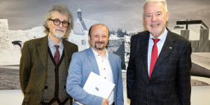 Beitragsbild des Blogbeitrags Opernsänger Norbert Ernst unterrichtet nun an der Josef Matthias Hauer-Musikschule