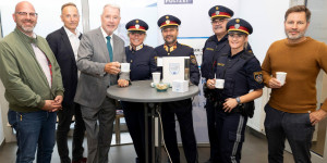 Beitragsbild des Blogbeitrags Auf einen Kaffee mit Polizistinnen und Polizisten