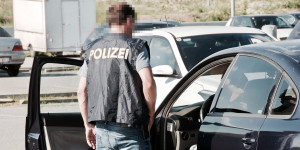 Beitragsbild des Blogbeitrags Schwerer Raub in Katzelsdorf: zwei Verdächtige gefasst