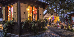 Beitragsbild des Blogbeitrags Ausflugstipps zu den schönsten Adventmärkten in der Region