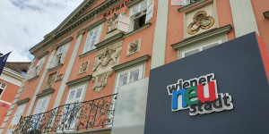 Beitragsbild des Blogbeitrags Wiener Neustadt: Budget für Finanzjahr 2024 beschlossen