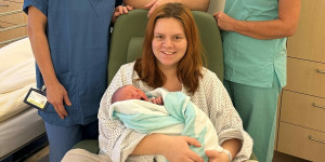 Beitragsbild des Blogbeitrags Wiener Neustadt: Eva ist das erste Baby 2024 im Landesklinikum 
