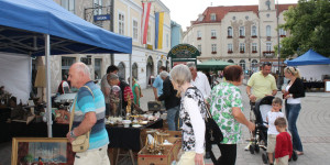 Beitragsbild des Blogbeitrags Antik- und Sammlermärkte 2024 in Neunkirchen 