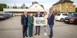Beitragsbild des Blogbeitrags Wr. Neustadt: Parkplatz der NMS Wirtschaft & Technik wird entsiegelt
