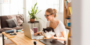 Beitragsbild des Blogbeitrags Studie der FH Wr. Neustadt entkräftet Homeoffice-Vorurteile