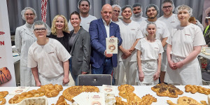 Beitragsbild des Blogbeitrags Premiere in Wr. Neustadt: 1.600 SchülerInnen bei der AK Kids Messe