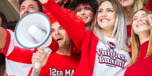 Beitragsbild des Blogbeitrags Die EURO kommt: mit coolen Fan-Shirts zum Public Viewing