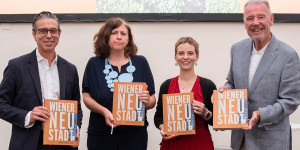 Beitragsbild des Blogbeitrags Neues Buch “Wiener Neustadt – Porträts. Geschichten. Plätze” präsentiert