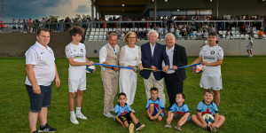 Beitragsbild des Blogbeitrags Neue Sportplatztribüne in Neunkirchen feierlich eröffnet