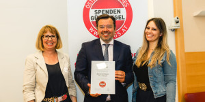 Beitragsbild des Blogbeitrags Verein „Jugend & Kultur“ für 20 Jahre Spendengütesiegel geehrt