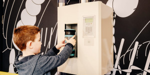 Beitragsbild des Blogbeitrags Rund 8.000 BesucherInnen bei “Mit und ohne Worte”-Ausstellung