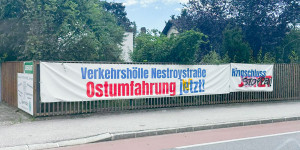 Beitragsbild des Blogbeitrags Pro-Ostumfahrung-Transparente in Wr. Neustadt übermalt