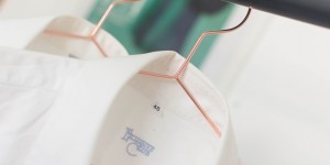 Beitragsbild des Blogbeitrags Upcycling: Aus zwei Herrenhemden mach eine Tunika
