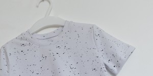 Beitragsbild des Blogbeitrags T‑Shirt für Kinder nähen — Nähanleitung mit Schnittmuster