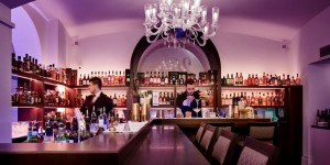 Beitragsbild des Blogbeitrags Jeden Donnerstag: Ladies‘ Night in der 26°EAST Bar 