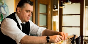 Beitragsbild des Blogbeitrags Interview: Heinz Kaiser – Barchef Skybar