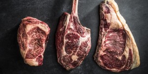 Beitragsbild des Blogbeitrags Beef & Glory: Whisky Dry-Aged Steaks