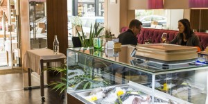Beitragsbild des Blogbeitrags Klartext: Mama & der Bulle, Vikas, Gastwirtschaft im Durchhaus, Plachuttas Grünspan, Aend