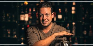 Beitragsbild des Blogbeitrags „Wake Holder“: Gastro-Profi Andreas Flatscher macht jetzt Gin