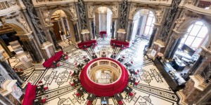 Beitragsbild des Blogbeitrags Kaffeehauskultur in musealem Ambiente verschenken: Genuss-Gutscheine im Café KHM