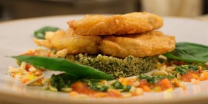 Beitragsbild des Blogbeitrags Quinoa: Superfood mit Piccata milanese, Basilikum Pesto und Paradeisersauce