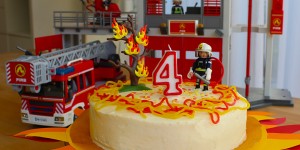 Beitragsbild des Blogbeitrags Feuerwehr-Party – Der vierte Geburtstag mit Feuerwehrmann Sam 