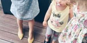 Beitragsbild des Blogbeitrags Making of: das Schuh-Titelbild inkl. Schuhsalat…