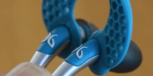 Beitragsbild des Blogbeitrags Personalisierbare Sportsfreunde: Das Jaybird Freedom Wireless Video Review