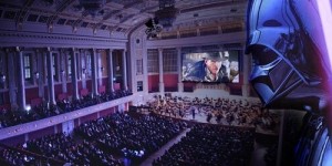 Beitragsbild des Blogbeitrags Best of John Williams: Wiederaufnahme wegen des großen Erfolges