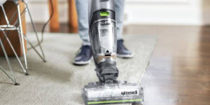 Beitragsbild des Blogbeitrags BISSELL präsentiert den CrossWave HydroSteam Pet-Mehrflächenreiniger mit einzigartiger Dampf-Technologie