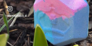 Beitragsbild des Blogbeitrags Lush x Bridgerton im Test: Neue Kollektion verwöhnt euch mit Luxus pur