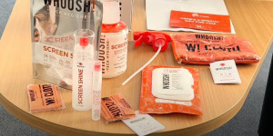 Beitragsbild des Blogbeitrags WHOOSH! Reinigungsprodukte im Test: Was kann die Screen Shine-Palette? 