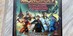 Beitragsbild des Blogbeitrags Monopoly Dungeons & Dragons: Ehre unter Dieben Test: Unterhaltsame Kampagne mit Spin