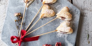 Beitragsbild des Blogbeitrags Valentinstag – gefüllte Blätterteigherzen 