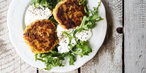 Beitragsbild des Blogbeitrags Vegetarische Erdäpfellaibchen mit Kräuterrahm