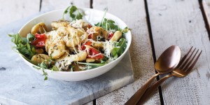 Beitragsbild des Blogbeitrags Gnocchi mit Schnittlauchbutter und Rucola 