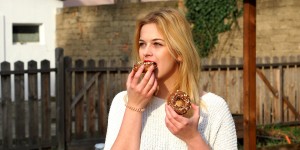 Beitragsbild des Blogbeitrags Backen mit Angie – Mein 1. Backvideo